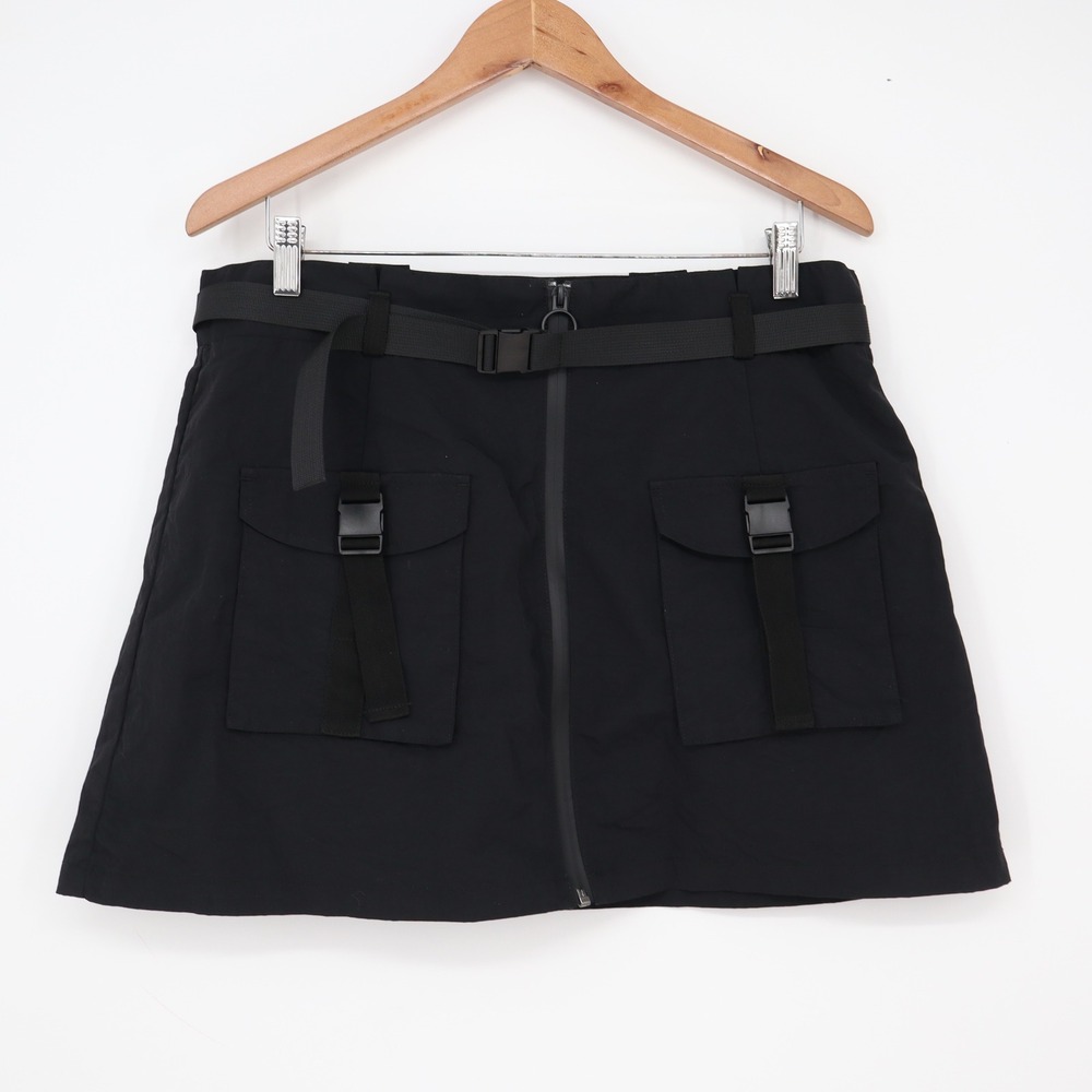ASOS DESIGN Skirt Womens 12 Cargo Mini Black Buckle Utility Excellent
